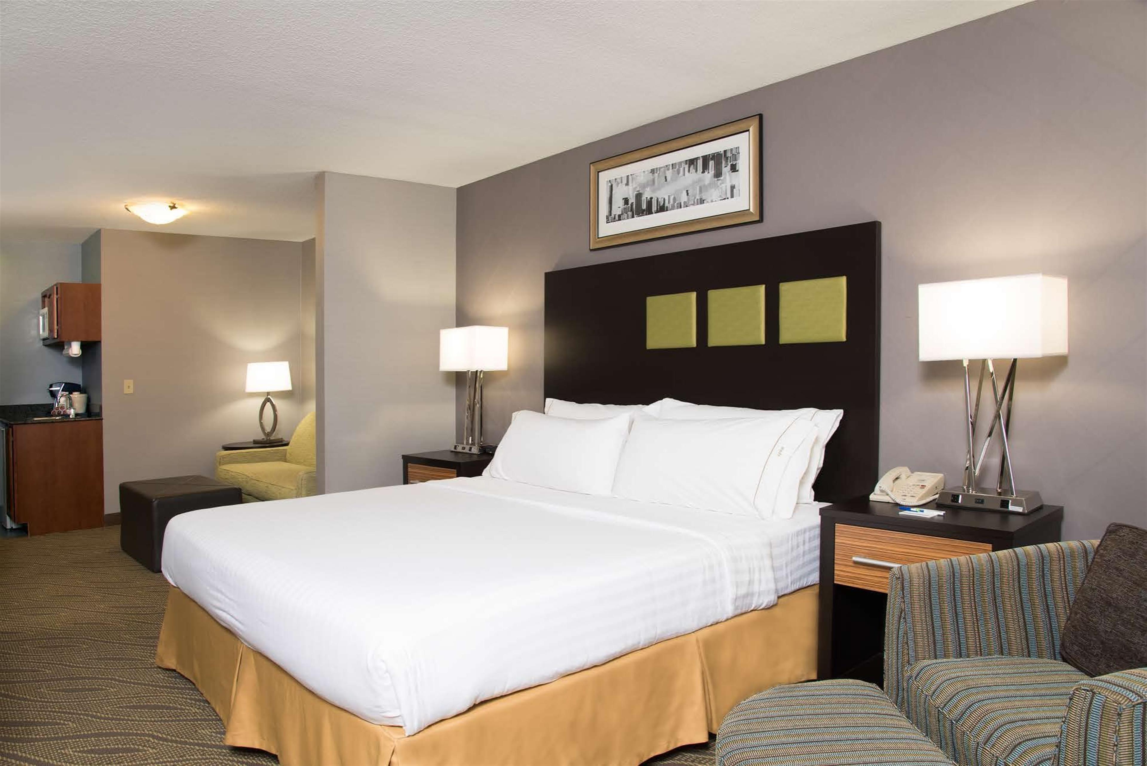 Holiday Inn Express & Suites Danville By Ihg Exterior foto